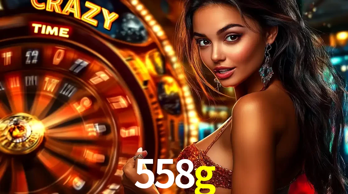 Mulher ao lado da roda de prêmios do jogo de cassino ao vivo Crazy Time, um dos shows de jogos mais emocionantes oferecidos pela plataforma de apostas 558g.